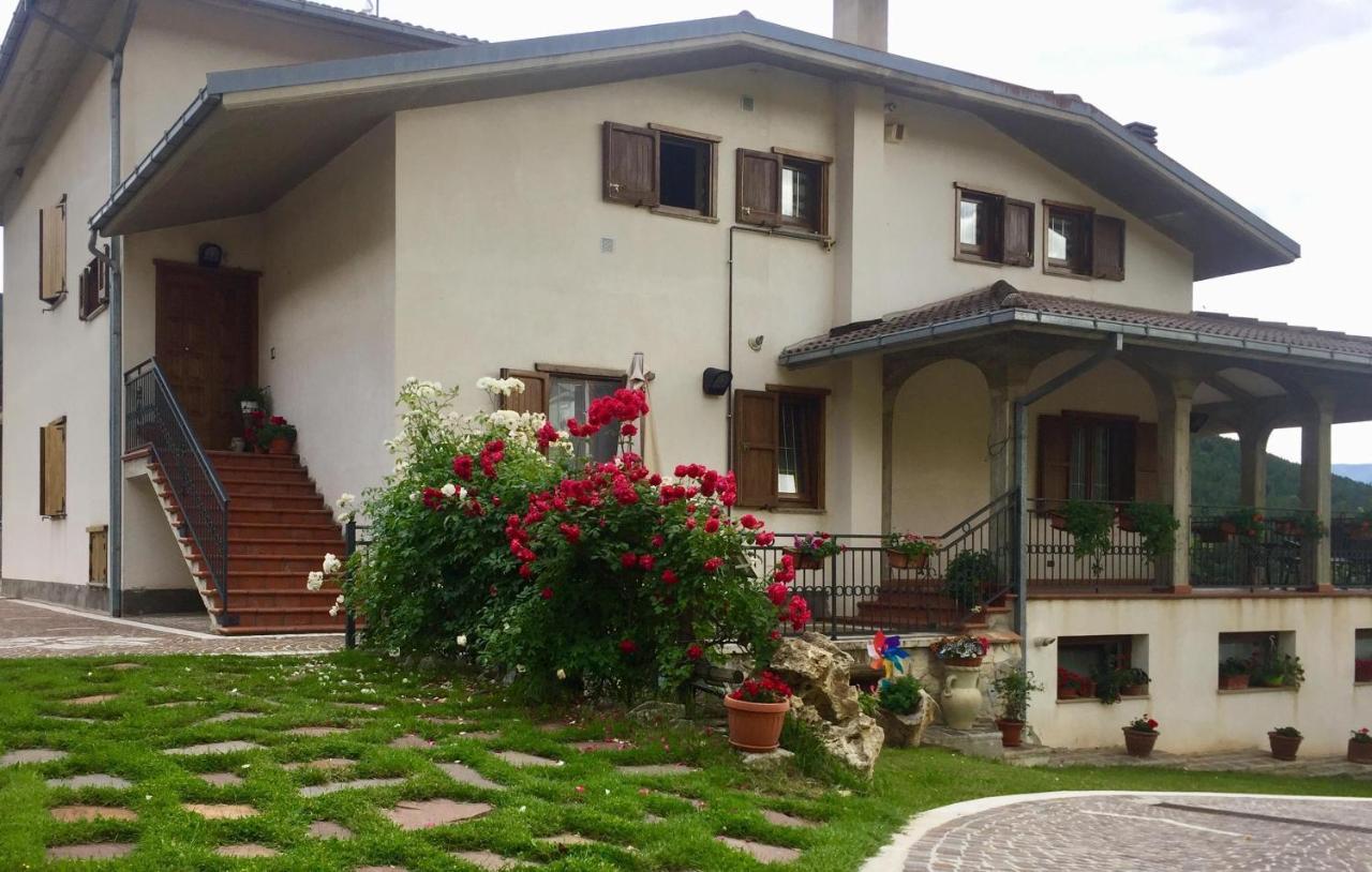 Il Frutteto Bed and Breakfast Assergi Εξωτερικό φωτογραφία